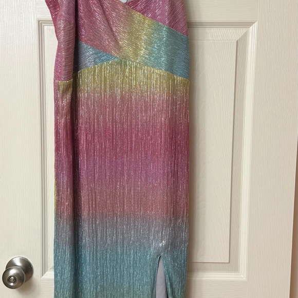NWOT Saylor Ombre Metallic Myrah Ruffle Shoulder Slit Midi Dress sz Large L - Picture 4 of 9